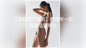 ❤️❤️19清纯学生妹，猫耳朵卡哇伊，白丝袜美腿足交，小男友操逼，骑上来扶屌插，自己动妹妹很骚