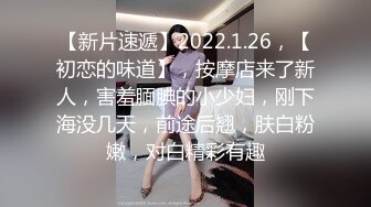  满背纹身萌萌哒双马尾美妞，无聊和炮友来一炮，特写深喉吸吮很卖力，主动上位骑乘，扶着屁股一顿猛操