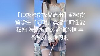 推特媚态蜜汁嫩鲍萝莉美少女▌Yua▌白丝水手服 被男友玩具尽情玩弄 大屌爆肏嫩穴 高潮一波又一波