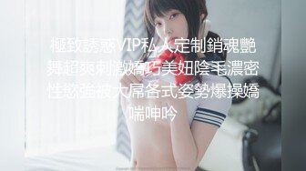 校园霸凌可怜胖妹被男女同学强迫脱光衣服喝马桶水,喝的恶心吐了一地还强迫她吃掉