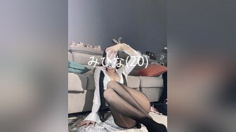 单位女厕近距离偷窥牛仔裤美女❤️逼洞吊着一条凝固的血条