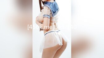 商场女厕全景偷拍3位黑丝美女职员还有一个刚修剪过B毛的小嫩B